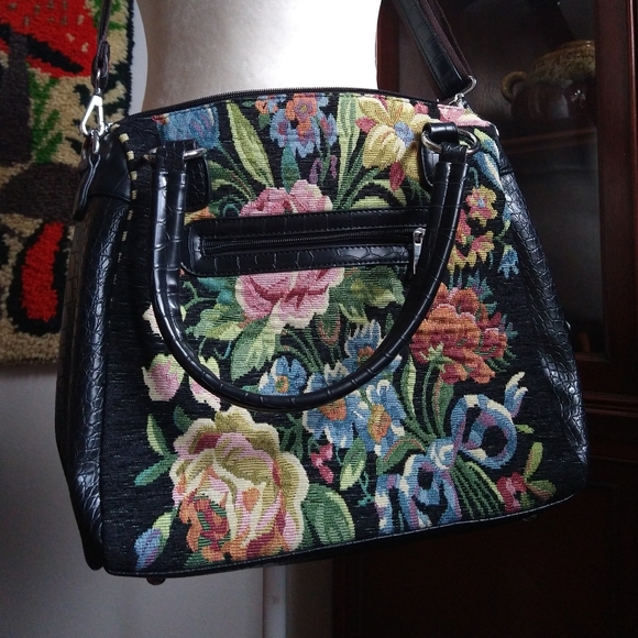 Mellow World beaded floral multi strap cross body purse - Picture 9 of 13
